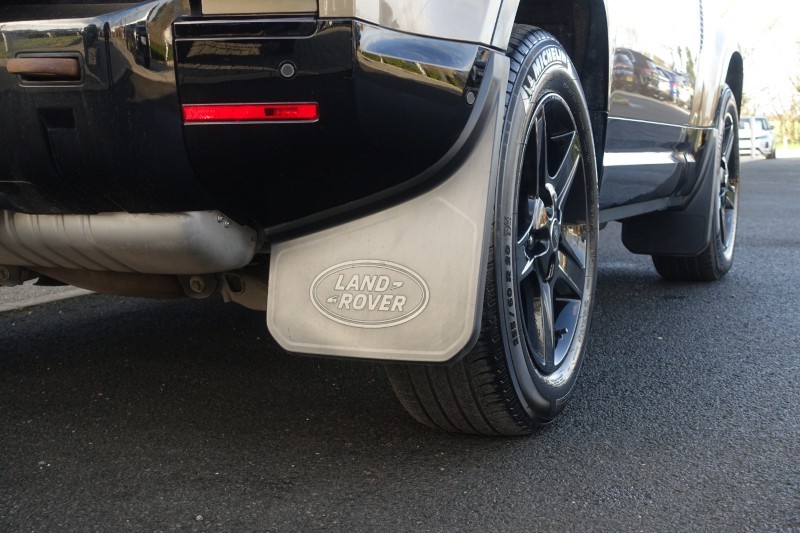 2023 (72) LAND ROVER DEFENDER 3.0 D250 X-Dynamic SE 90 3dr Auto 5179249