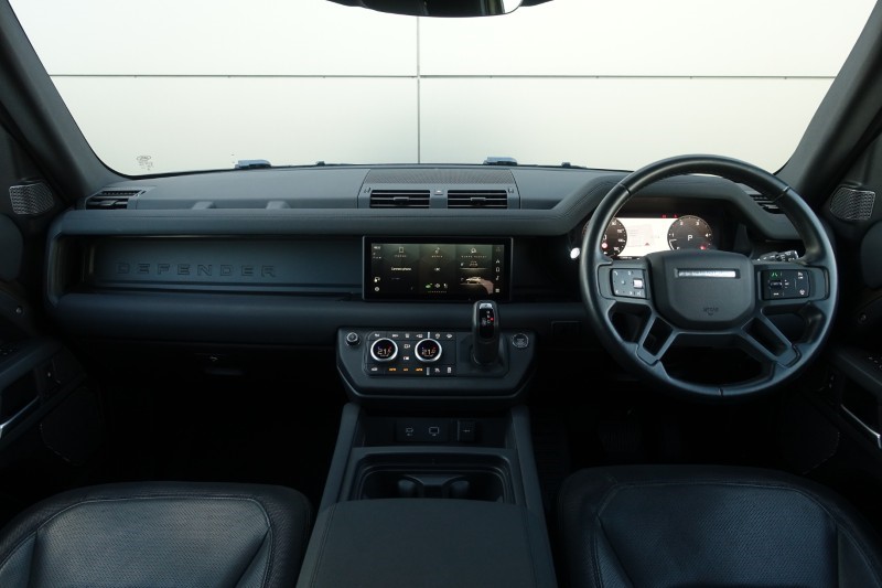 2023 (72) LAND ROVER DEFENDER 3.0 D250 X-Dynamic SE 90 3dr Auto 5179231