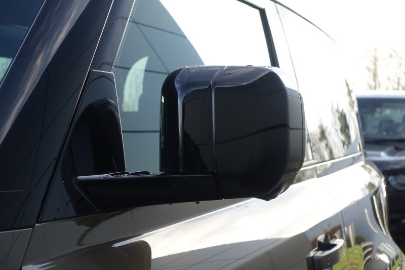 2023 (72) LAND ROVER DEFENDER 3.0 D250 X-Dynamic SE 90 3dr Auto 5179256