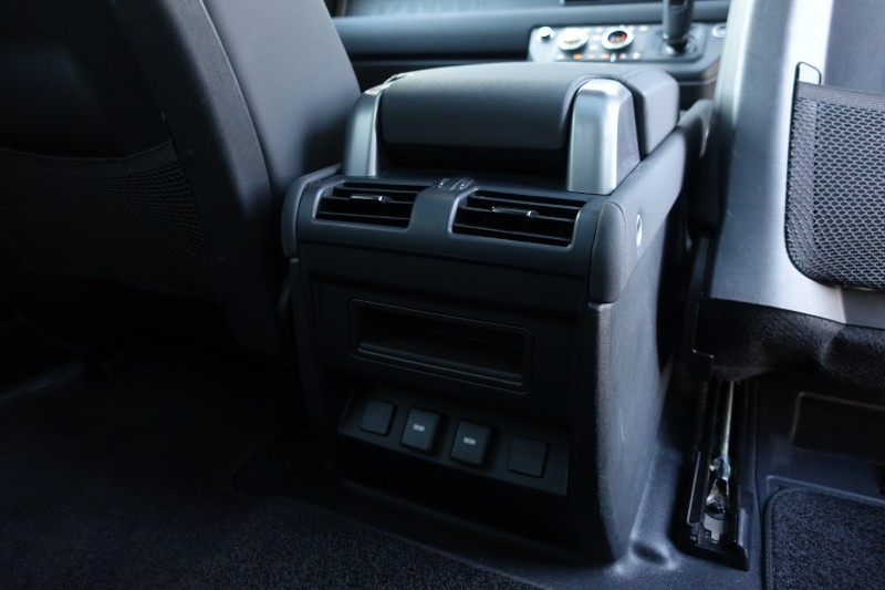 2023 (72) LAND ROVER DEFENDER 3.0 D250 X-Dynamic SE 90 3dr Auto 5179240