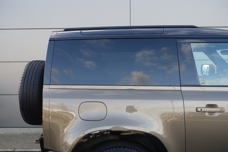 2023 (72) LAND ROVER DEFENDER 3.0 D250 X-Dynamic SE 90 3dr Auto 5179247