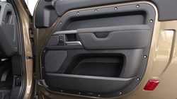 2023 (72) LAND ROVER DEFENDER 3.0 D250 X-Dynamic SE 90 3dr Auto 5179275