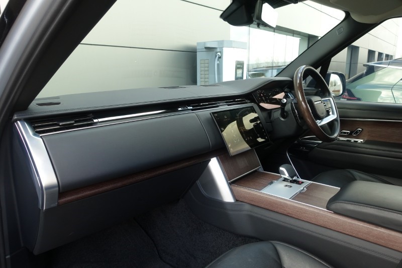 2025 (25) LAND ROVER RANGE ROVER 3.0 P400 Autobiography 4dr Auto 5156494