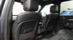 2023 (23) LAND ROVER DISCOVERY 3.0 D300 Dynamic SE 5dr Auto 5215662