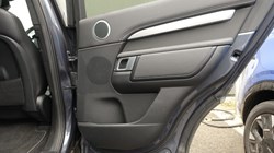 2023 (23) LAND ROVER DISCOVERY 3.0 D300 Dynamic SE 5dr Auto 5215657