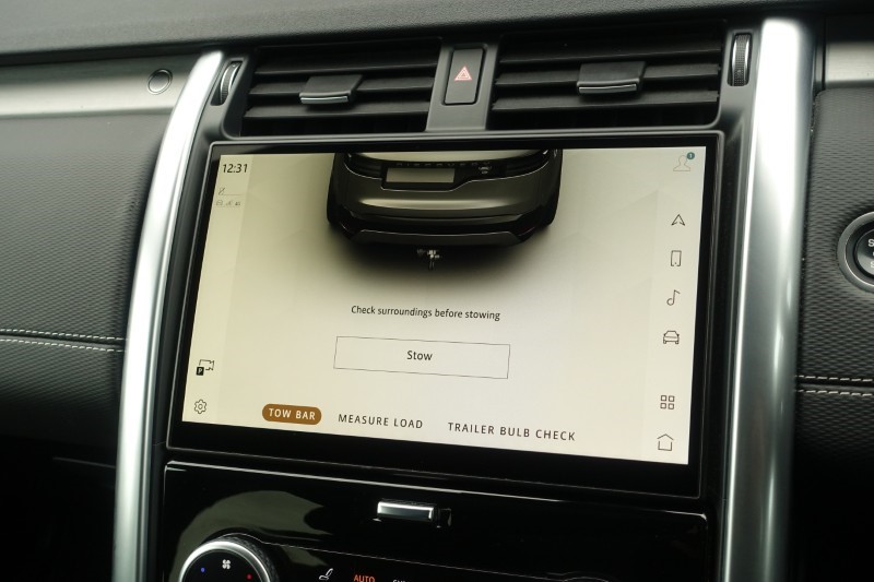 2023 (23) LAND ROVER DISCOVERY 3.0 D300 Dynamic SE 5dr Auto 5215646