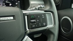 2023 (23) LAND ROVER DISCOVERY 3.0 D300 Dynamic SE 5dr Auto 5215637