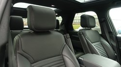 2023 (23) LAND ROVER DISCOVERY 3.0 D300 Dynamic SE 5dr Auto 5215652