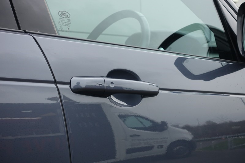 2023 (23) LAND ROVER DISCOVERY 3.0 D300 Dynamic SE 5dr Auto 5215628