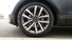 2023 (23) LAND ROVER DISCOVERY 3.0 D300 Dynamic SE 5dr Auto 5215634