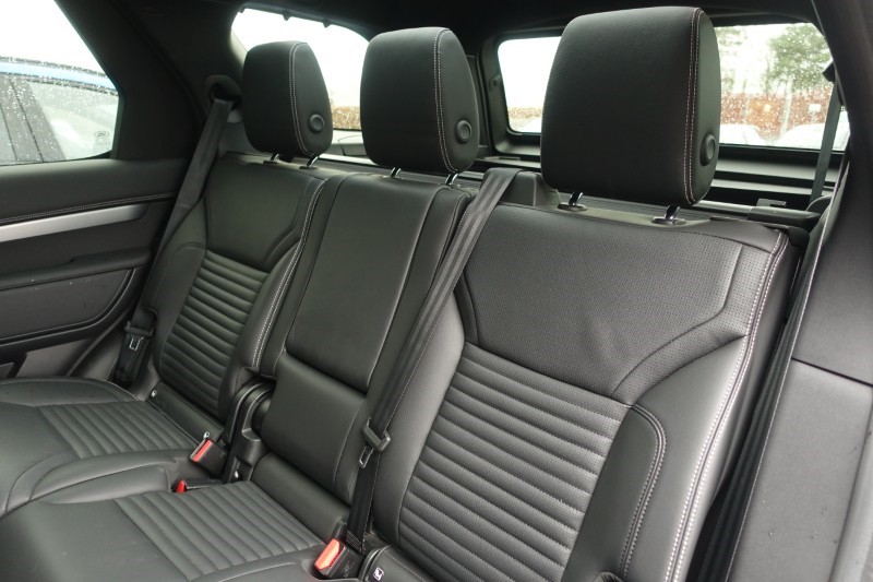 2023 (23) LAND ROVER DISCOVERY 3.0 D300 Dynamic SE 5dr Auto 5215663