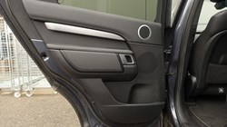 2023 (23) LAND ROVER DISCOVERY 3.0 D300 Dynamic SE 5dr Auto 5215661