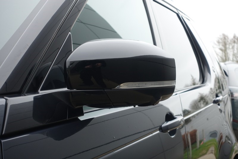 2023 (23) LAND ROVER DISCOVERY 3.0 D300 Dynamic SE 5dr Auto 5215635