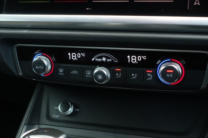 2019 (19) AUDI Q3 45 TFSI Quattro S Line 5dr S Tronic 5176909