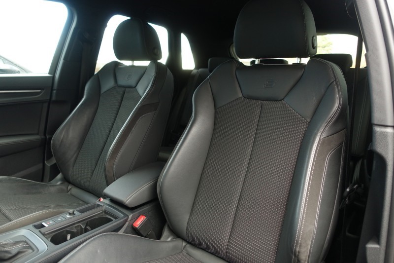 2019 (19) AUDI Q3 45 TFSI Quattro S Line 5dr S Tronic 5176927