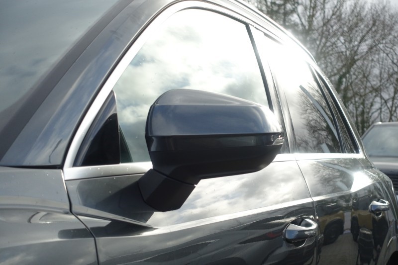 2019 (19) AUDI Q3 45 TFSI Quattro S Line 5dr S Tronic 5176898