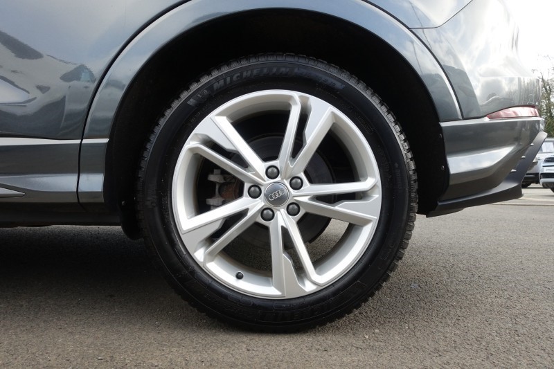 2019 (19) AUDI Q3 45 TFSI Quattro S Line 5dr S Tronic 5176896