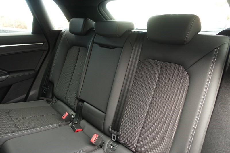 2019 (19) AUDI Q3 45 TFSI Quattro S Line 5dr S Tronic 5176923