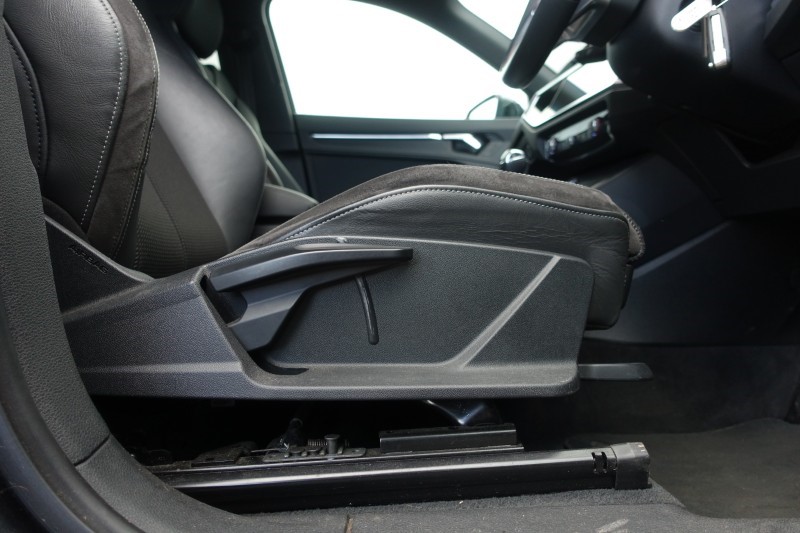 2019 (19) AUDI Q3 45 TFSI Quattro S Line 5dr S Tronic 5176914