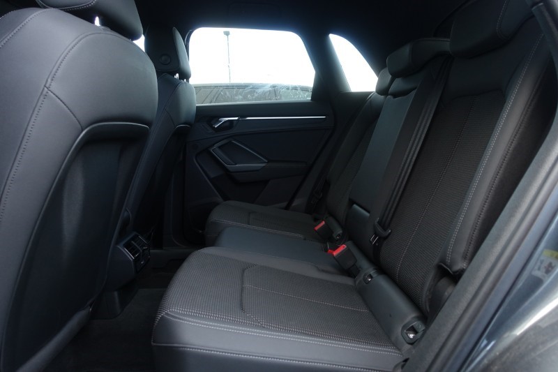 2019 (19) AUDI Q3 45 TFSI Quattro S Line 5dr S Tronic 5176876