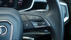 2019 (19) AUDI Q3 45 TFSI Quattro S Line 5dr S Tronic 5176900