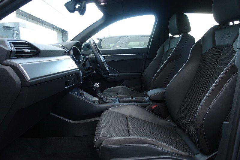 2019 (19) AUDI Q3 45 TFSI Quattro S Line 5dr S Tronic 5176875
