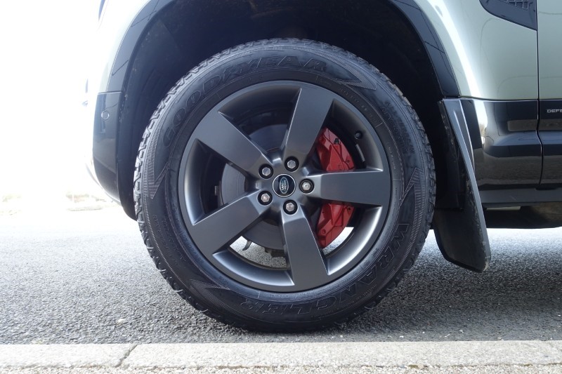 2023 (23) LAND ROVER DEFENDER 3.0 D300 X 110 5dr Auto 5203660