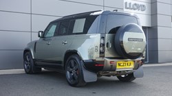 2023 (23) LAND ROVER DEFENDER 3.0 D300 X 110 5dr Auto 1