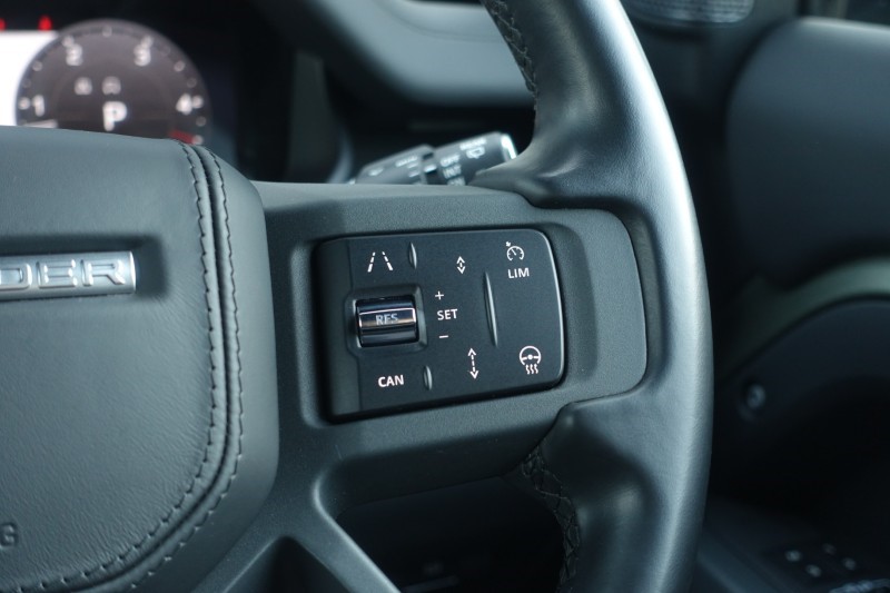 2023 (23) LAND ROVER DEFENDER 3.0 D300 X 110 5dr Auto 5203667