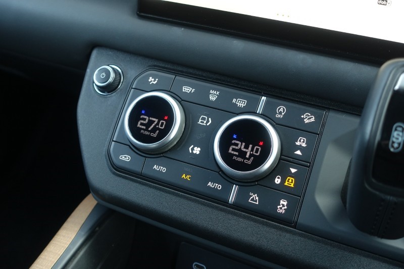 2023 (23) LAND ROVER DEFENDER 3.0 D300 X 110 5dr Auto 5203678