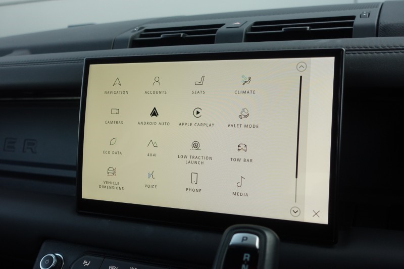 2023 (23) LAND ROVER DEFENDER 3.0 D300 X 110 5dr Auto 5203673