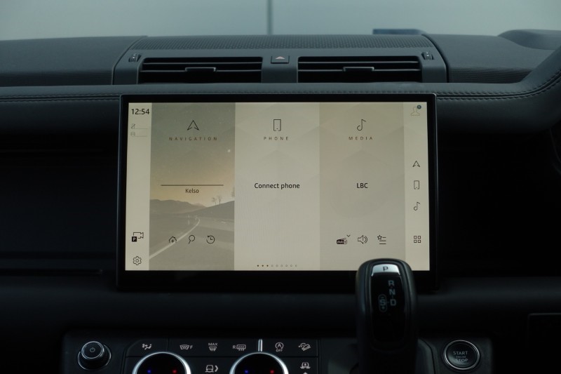 2023 (23) LAND ROVER DEFENDER 3.0 D300 X 110 5dr Auto 5203643