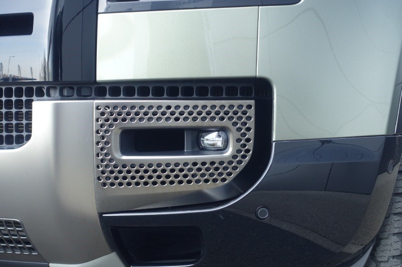 2023 (23) LAND ROVER DEFENDER 3.0 D300 X 110 5dr Auto 5203663