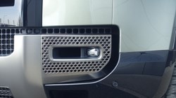 2023 (23) LAND ROVER DEFENDER 3.0 D300 X 110 5dr Auto 5203663