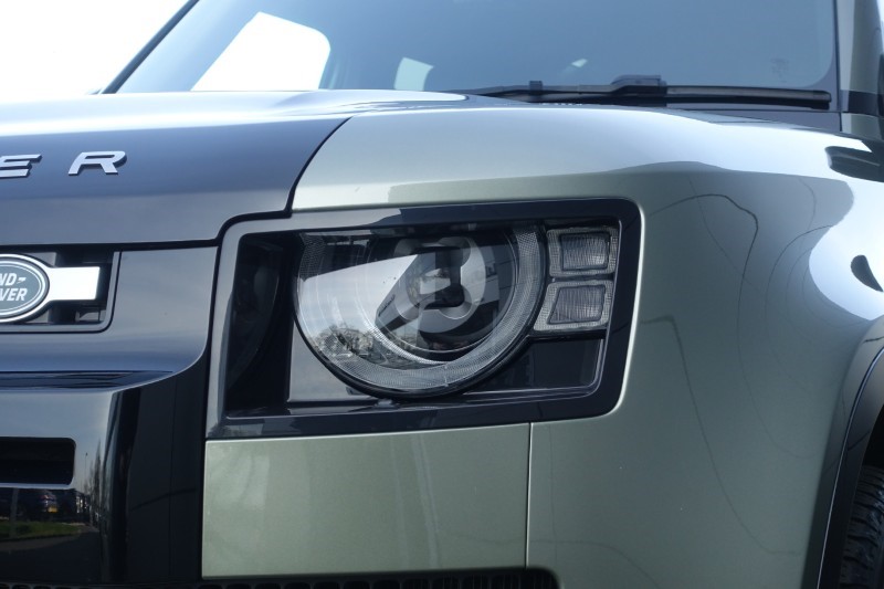 2023 (23) LAND ROVER DEFENDER 3.0 D300 X 110 5dr Auto 5203662