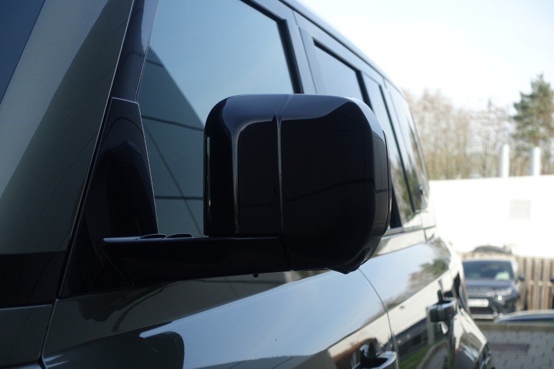 2023 (23) LAND ROVER DEFENDER 3.0 D300 X 110 5dr Auto 5203661