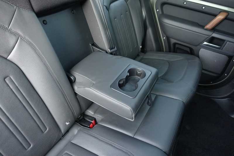 2023 (23) LAND ROVER DEFENDER 3.0 D300 X 110 5dr Auto 5203692