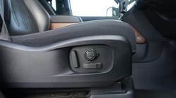 2023 (23) LAND ROVER DEFENDER 3.0 D300 X 110 5dr Auto 5203685