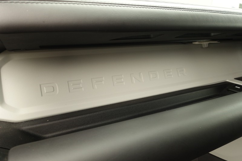 2021 (21) LAND ROVER DEFENDER 3.0 D300 X-Dynamic HSE 110 5dr Auto [7 Seat] 5644501