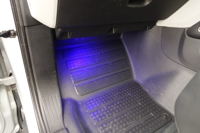 2021 (21) LAND ROVER DEFENDER 3.0 D300 X-Dynamic HSE 110 5dr Auto [7 Seat] 5644504