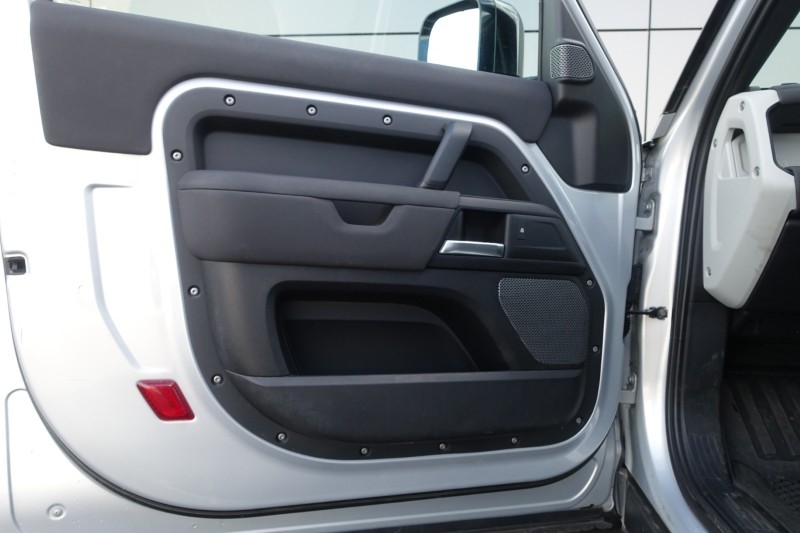 2021 (71) LAND ROVER COMMERCIAL DEFENDER 3.0 D200 Hard Top Auto 5286153