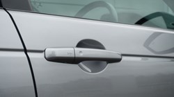 2022 (22) LAND ROVER DISCOVERY SPORT 2.0 D200 R-Dynamic HSE 5dr Auto 5210842