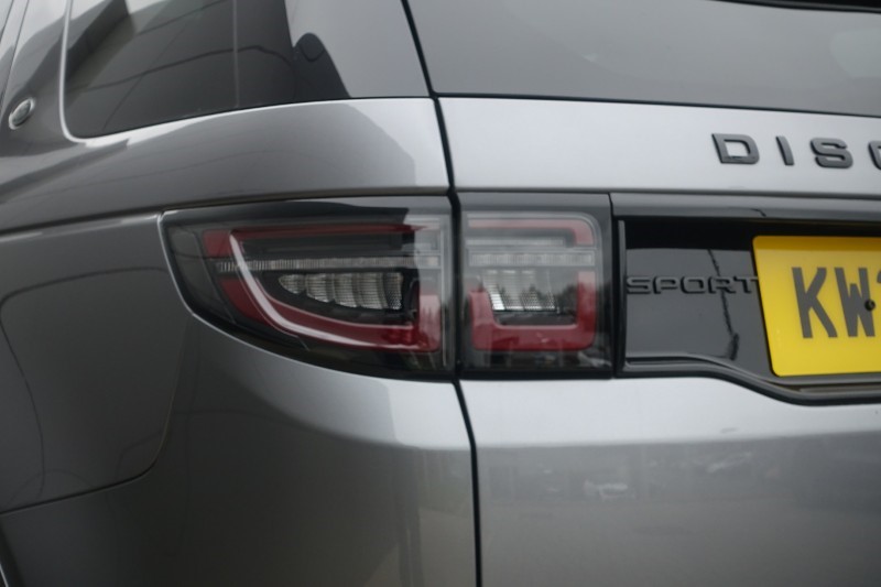 2022 (22) LAND ROVER DISCOVERY SPORT 2.0 D200 R-Dynamic HSE 5dr Auto 5210837