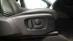 2022 (22) LAND ROVER DISCOVERY SPORT 2.0 D200 R-Dynamic HSE 5dr Auto 5210865