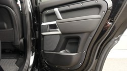 2024 (24) LAND ROVER DEFENDER 3.0 D300 X-Dynamic SE 110 5dr Auto 5195220