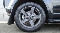 2024 (24) LAND ROVER DEFENDER 3.0 D300 X-Dynamic SE 110 5dr Auto 5195187