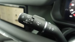 2024 (24) LAND ROVER DEFENDER 3.0 D300 X-Dynamic SE 110 5dr Auto 5195203