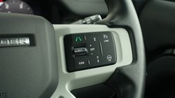 2024 (24) LAND ROVER DEFENDER 3.0 D300 X-Dynamic SE 110 5dr Auto 5195201