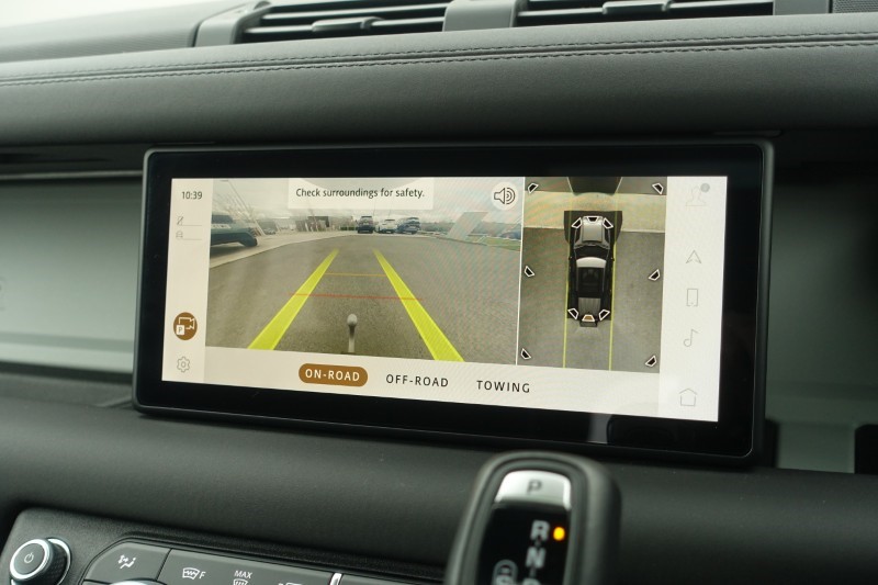 2024 (24) LAND ROVER DEFENDER 3.0 D300 X-Dynamic SE 110 5dr Auto 5195175