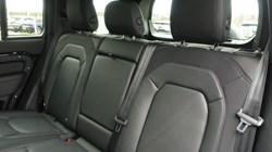 2024 (24) LAND ROVER DEFENDER 3.0 D300 X-Dynamic SE 110 5dr Auto 5195226